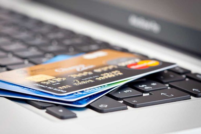Piratage carte bancaire : que faire et comment l’éviter ?