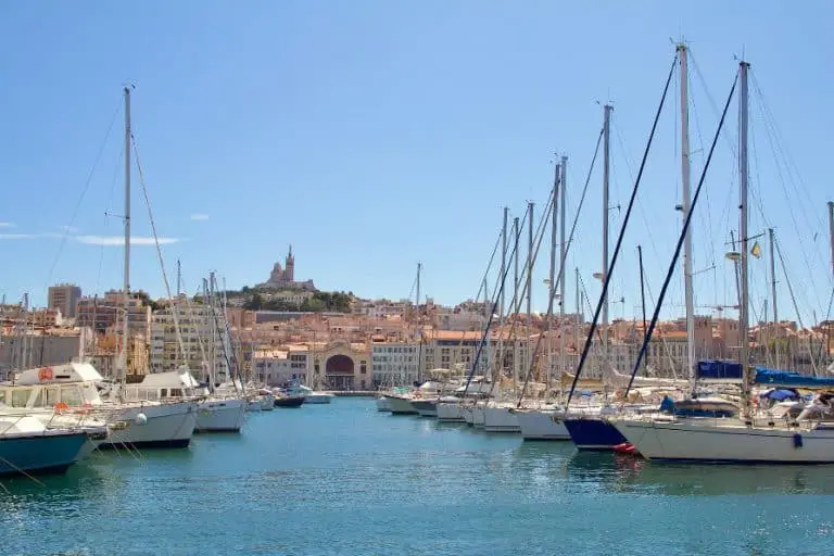 Acheter neuf à Marseille et ses alentours : une bonne idée ?