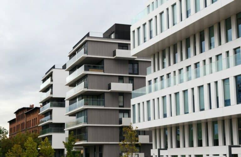 Pourquoi investir dans l’immobilier d’entreprise dans la Vienne, les Deux-Sèvres ou la Vendée ?