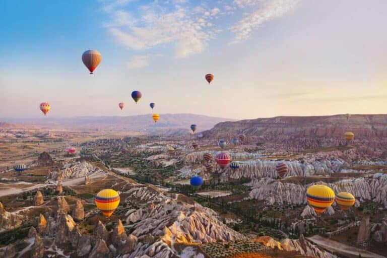 Montgolfière gonflable publicitaire : quel avantage pour les entreprises ?