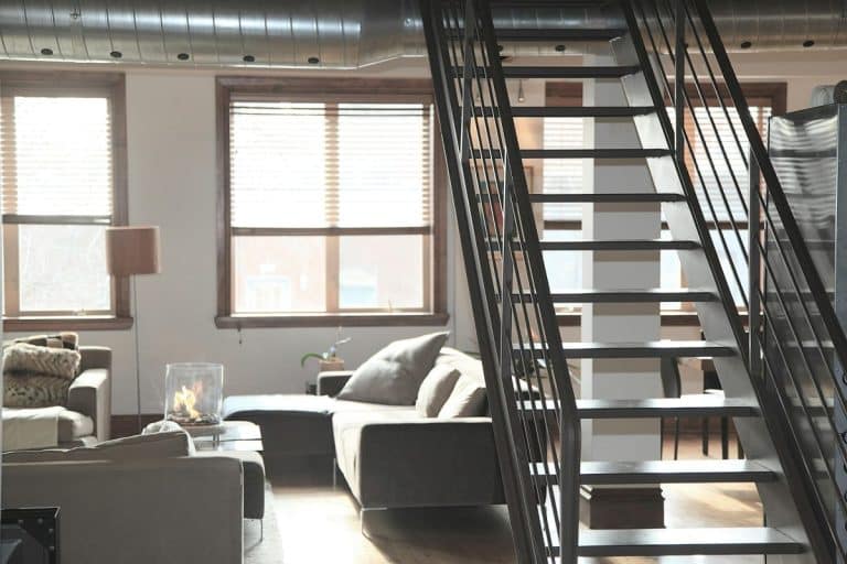 La rénovation d'escalier en bois dans un duplex : un projet qui transforme votre intérieur