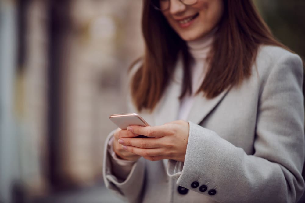 Comment rédiger un sms professionnel qui convertit : 10 templates éprouvés